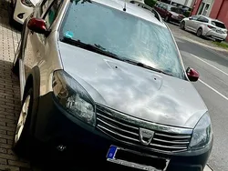 Grau Gebraucht 2009 Dacia Sandero Stepway Kleinwagen | 1.400 € (Superpreis)