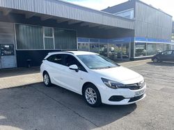 Weiß Gebraucht 2020 Opel Astra Kombi | 10.800 € (Guter Preis)