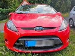Rot Gebraucht 2010 Ford Fiesta Kleinwagen | 2.500 € (Fairer Preis)