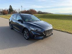 Blau Gebraucht 2021 Ford Focus ST-Line X Limousine | 15.900 € (Fairer Preis)
