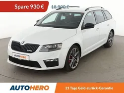 Weiß Gebraucht 2016 Skoda Octavia RS Kombi | 18.060 € (Fairer Preis)