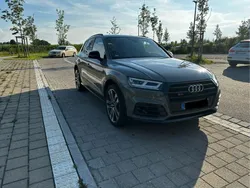 Grau Gebraucht 2018 Audi SQ5 Ambiente SUV | 39.900 € (Teuer)