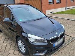 Schwarz Gebraucht 2016 BMW 218 Gran Tourer Van / Kleinbus | 8.500 € (Fairer Preis)