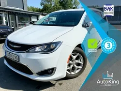 Weiß Gebraucht 2017 Chrysler Pacifica SUV | 23.200 € (Fairer Preis)