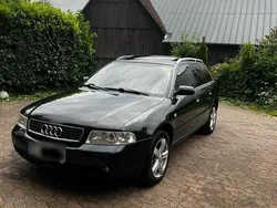 Schwarz Gebraucht 2000 Audi A4 Kombi | 3.250 € (Fairer Preis)