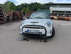 Weiß Gebraucht 2022 Mini Cooper SE Classic Kleinwagen | 17.999 € (Fairer Preis)