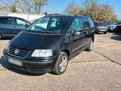 Schwarz Gebraucht 2004 VW Sharan Van / Kleinbus | 1.400 € (Superpreis)
