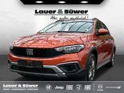Orange Gebraucht 2022 Fiat Tipo Cross Limousine | 19.990 € (Guter Preis)