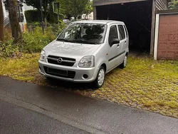 Silber Gebraucht 2004 Opel Agila S Kleinwagen | 1.350 €
