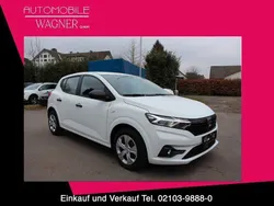 Weiß Gebraucht 2021 Dacia Sandero Essentiel Kleinwagen | 10.490 € (Fairer Preis)