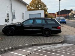 Schwarz Gebraucht 2005 Mercedes E320 Kombi | 2.700 €