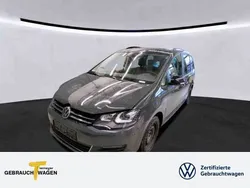 Grau Gebraucht 2021 VW Sharan Style Van / Kleinbus | 31.880 € (Etwas zu teuer)