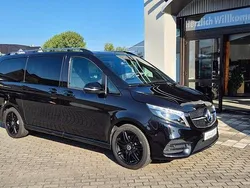 Schwarz Gebraucht 2020 Mercedes V250 Edition Van / Kleinbus | 39.870 € (Fairer Preis)