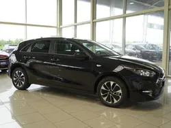 Zilinaschwarz Neu 2025 Kia Ceed Limousine | 21.909 € (Guter Preis)