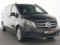 Schwarz Gebraucht 2024 Mercedes V300 Van / Kleinbus | 54.950 €