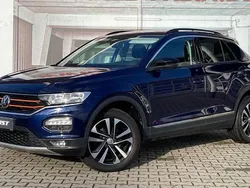 Blau Gebraucht 2020 VW T-Roc IQ Drive SUV | 15.990 €