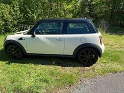 Weiß Gebraucht 2007 Mini Cooper Kleinwagen | 2.550 € (Superpreis)