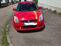 Rot Gebraucht 2006 Suzuki Swift Kleinwagen | 3.290 € (Etwas zu teuer)