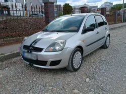 Grau Gebraucht 2005 Ford Fiesta Kleinwagen | 2.250 €