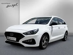 Polar white Gebraucht 2022 Hyundai i30 Edition 30 Kombi | 19.989 € (Guter Preis)