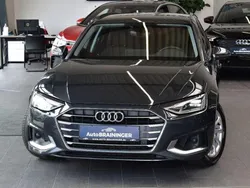 Grau Gebraucht 2023 Audi A4 Sport Kombi | 25.950 € (Guter Preis)