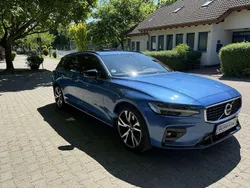 Blau Gebraucht 2019 Volvo V60 R-Design Kombi | 26.000 € (Teuer)
