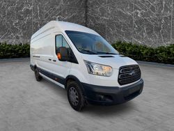 Weiß Gebraucht 2015 Ford Transit | 7.999 € (Fairer Preis)