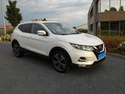 Weiß Gebraucht 2020 Nissan Qashqai N-Connecta SUV | 19.500 € (Fairer Preis)