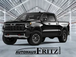 Schwarz Neu 2025 Chevrolet Silverado SUV | 84.740 € (Teuer)