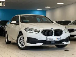 Weiß Gebraucht 2022 BMW 116 Comfort Edition Kleinwagen | 19.299 € (Guter Preis)