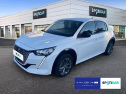 Weiß Gebraucht 2023 Peugeot e-208 Allure Kleinwagen | 19.940 € (Superpreis)