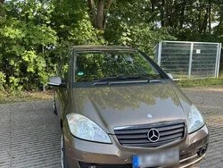 Andere außenfarben Gebraucht 2009 Mercedes A160 Kleinwagen | 1.799 € (Teuer)