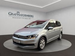 Silber Gebraucht 2024 VW Touran Comfortline Van / Kleinbus | 29.444 € (Guter Preis)