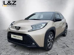 Beige Gebraucht 2024 Toyota Aygo Pulse Kleinwagen | 16.980 € (Fairer Preis)