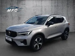 Silber Gebraucht 2024 Volvo XC40 Plus SUV | 36.890 € (Guter Preis)