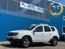 Weiß Gebraucht 2016 Dacia Duster Lauréate SUV | 9.990 € (Etwas zu teuer)