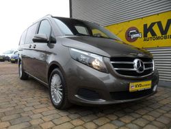 Grau Gebraucht 2018 Mercedes V220 Edition Van / Kleinbus | 34.500 € (Fairer Preis)