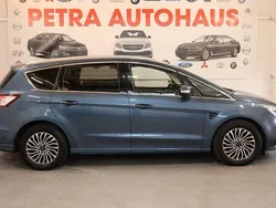 Blau Gebraucht 2021 Ford S-MAX Titanium Van / Kleinbus | 13.999 € (Fairer Preis)