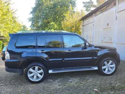Schwarz Gebraucht 2008 Mitsubishi Montero Edition SUV | 13.800 €
