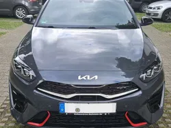 Grau Gebraucht 2021 Kia Ceed GT Comfort Limousine | 22.500 € (Guter Preis)