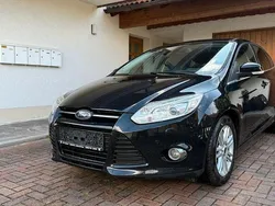Schwarz Gebraucht 2014 Ford Focus Titanium Limousine | 5.999 € (Fairer Preis)