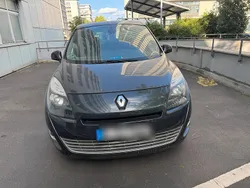 Schwarz Gebraucht 2011 Renault Scénic III Van / Kleinbus | 5.200 €
