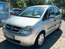 Silber Gebraucht 2004 Opel Meriva Van / Kleinbus | 3.590 € (Fairer Preis)