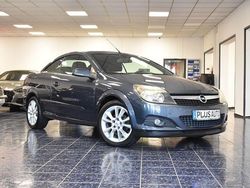 Blau Gebraucht 2006 Opel Astra Cabriolet Cabrio | 1.770 € (Guter Preis)