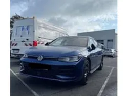 Reef blue metallic Gebraucht 2025 VW Passat R-line Kombi | 59.909 €