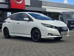 Pearl white Gebraucht 2022 Nissan Leaf 360º Kleinwagen | 18.985 € (Fairer Preis)