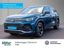 Nightshade blue metallic Gebraucht 2024 VW Tiguan R-line SUV | 48.980 € (Etwas zu teuer)