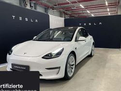 Weiß Gebraucht 2021 Tesla Model 3 Long Range RWD Limousine | 29.100 € (Teuer)
