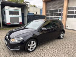 Schwarz Gebraucht 2015 VW Golf VII LOUNGE Limousine | 8.390 € (Guter Preis)