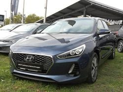 Stargazing blue / mic Gebraucht 2017 Hyundai i30 Trend Limousine | 13.480 € (Fairer Preis)